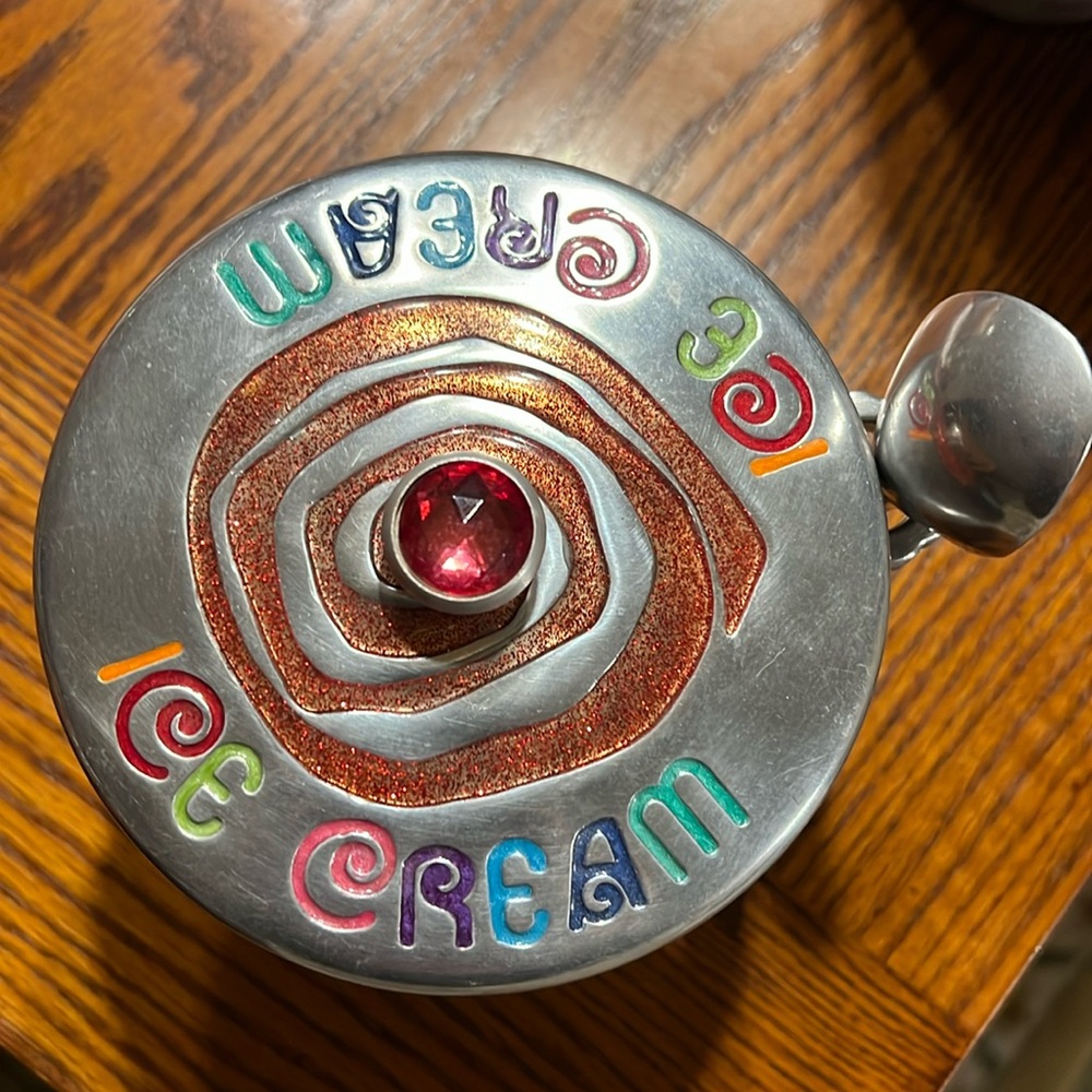 Wild Eye Designs Decorative Pint Ice Cream Holder